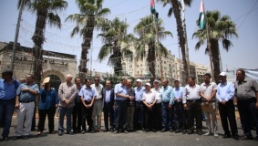 بالصور: القوى والفعاليات الوطينة  تنظم اعتصام وسط رام الله لانهاء الانقسام